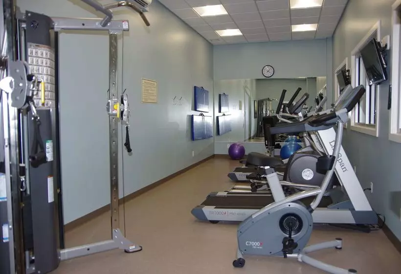 هتل Best Western Plus Lacombe Inn & Suites