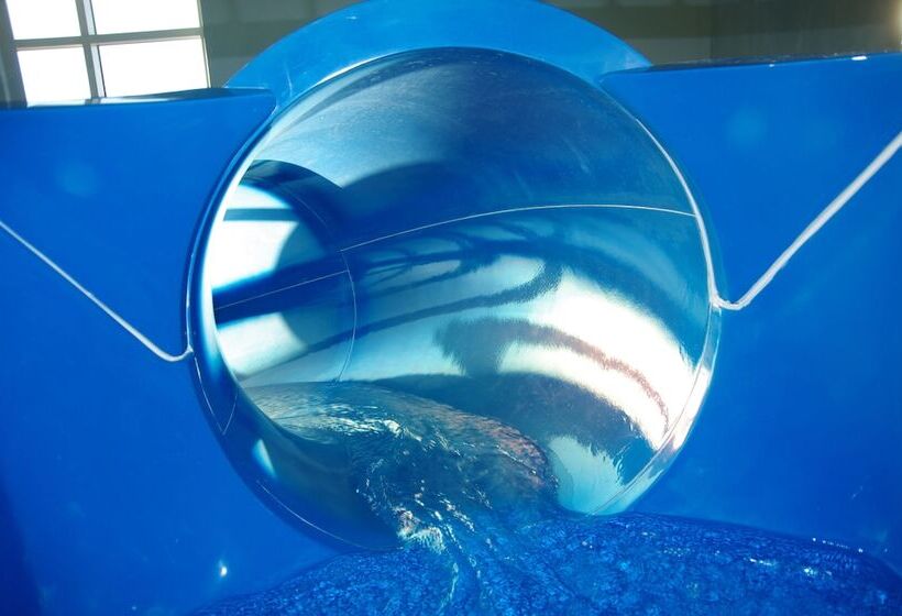 Hotelli Best Western Plus Lacombe Inn & Suites