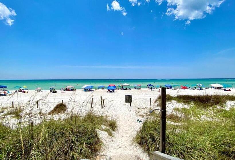 Отель Casa Blanca Resort 1 Bed   1 Bath