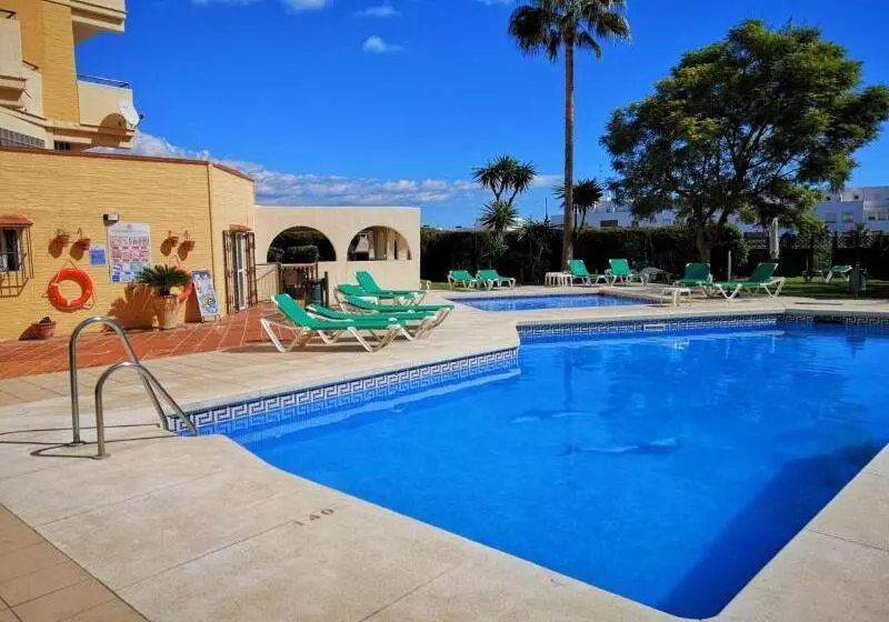 هتل Club Playa Flores