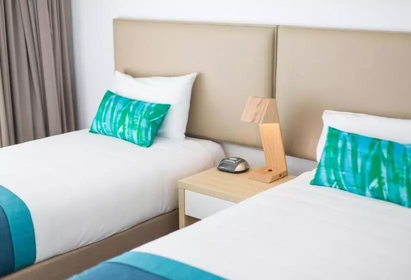 هتل Club Wyndham Kirra Beach