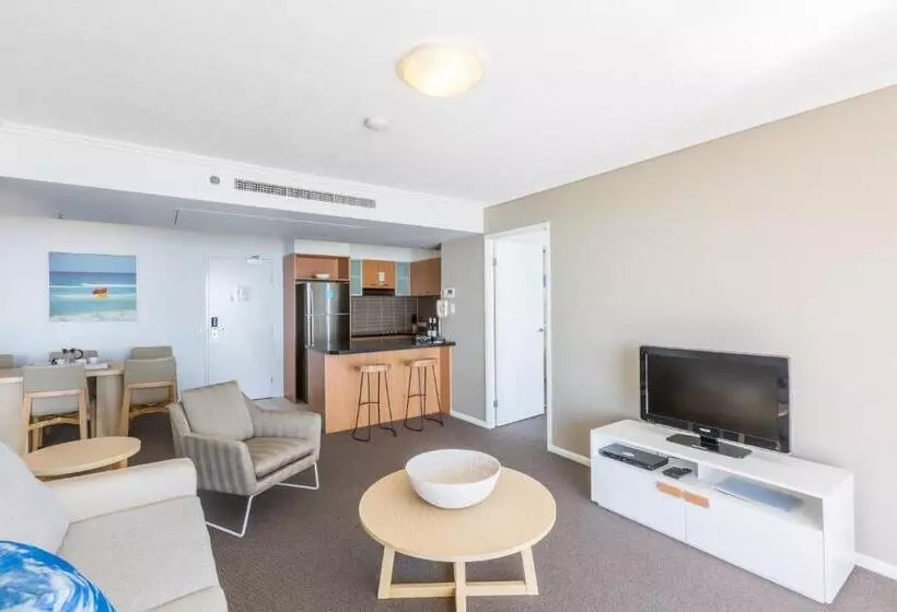 هتل Club Wyndham Kirra Beach