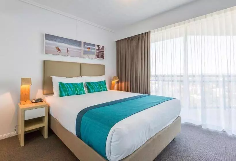 هتل Club Wyndham Kirra Beach