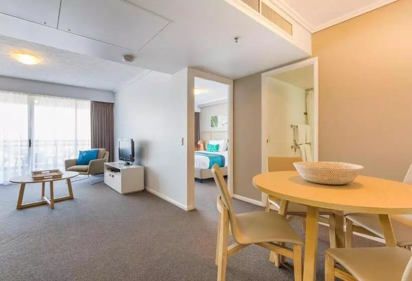 هتل Club Wyndham Kirra Beach