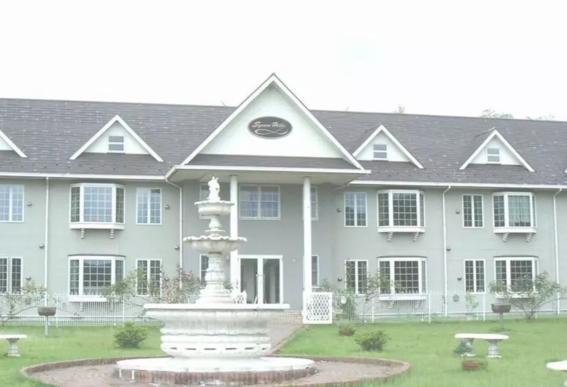 هتل Condominium Square Hills