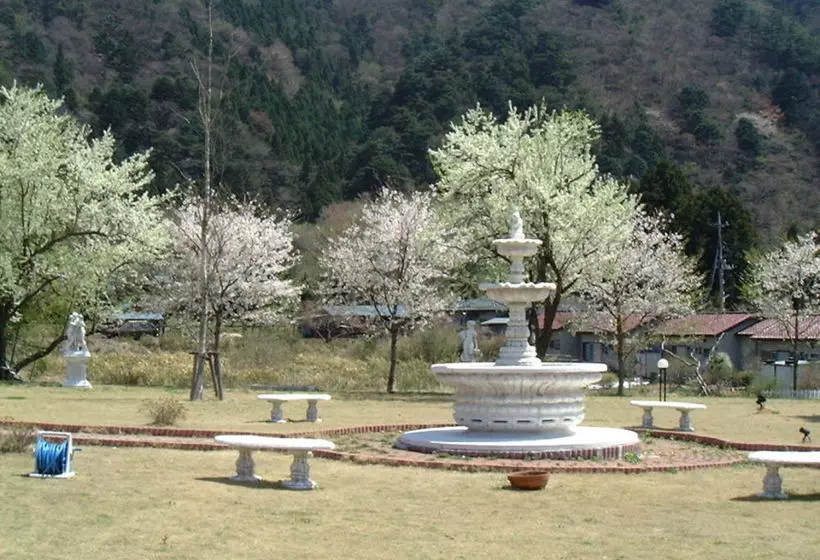 هتل Condominium Square Hills