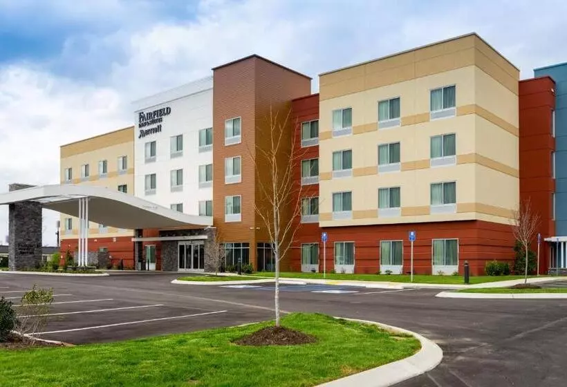 ホテル Fairfield Inn & Suites By Marriott Dickson
