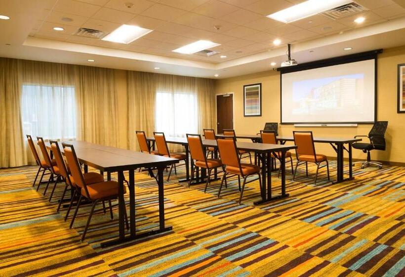 فندق Fairfield Inn & Suites By Marriott Dickson