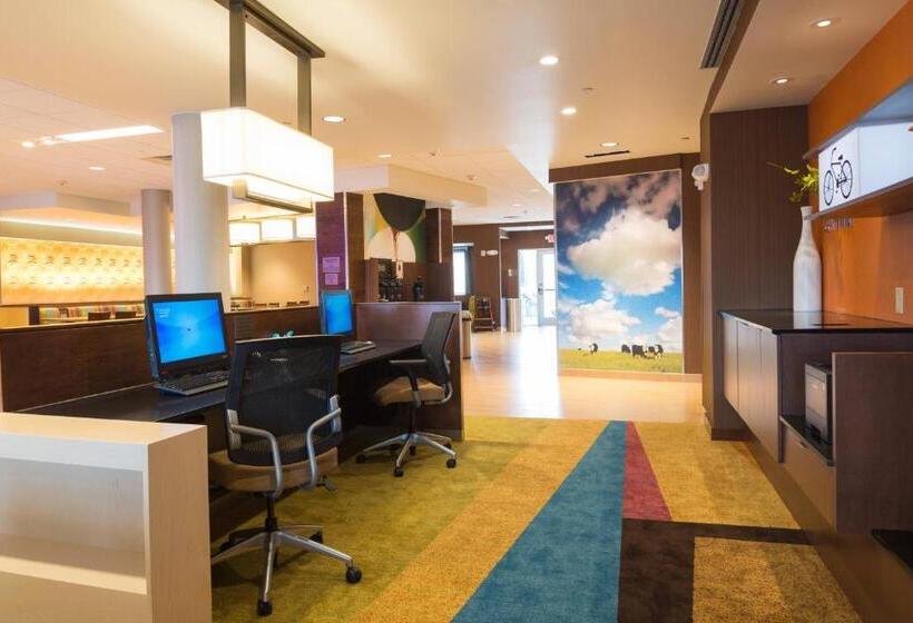 فندق Fairfield Inn & Suites By Marriott Dickson