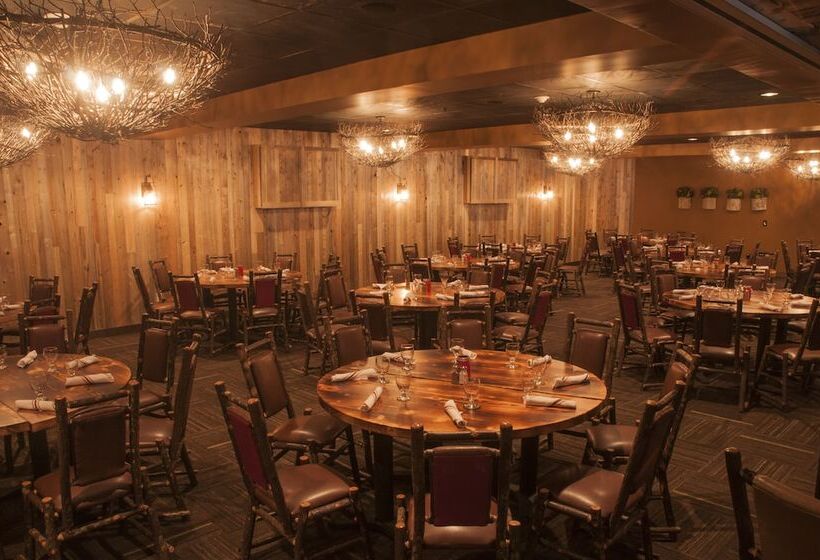 فندق Grand Summit