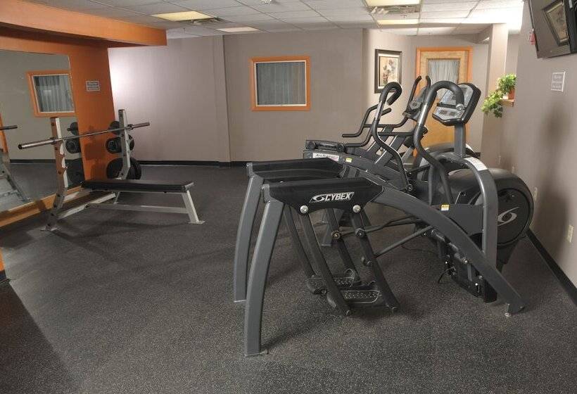 فندق Grand Summit