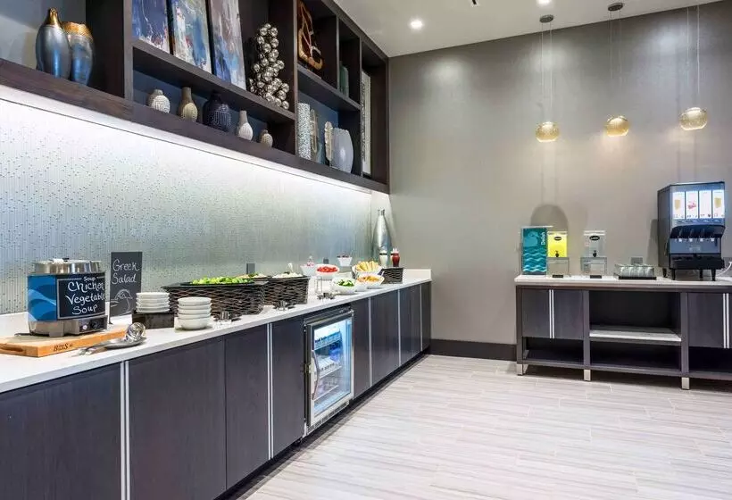 ホテル Homewood Suites By Hilton Boston Logan Airport Chelsea