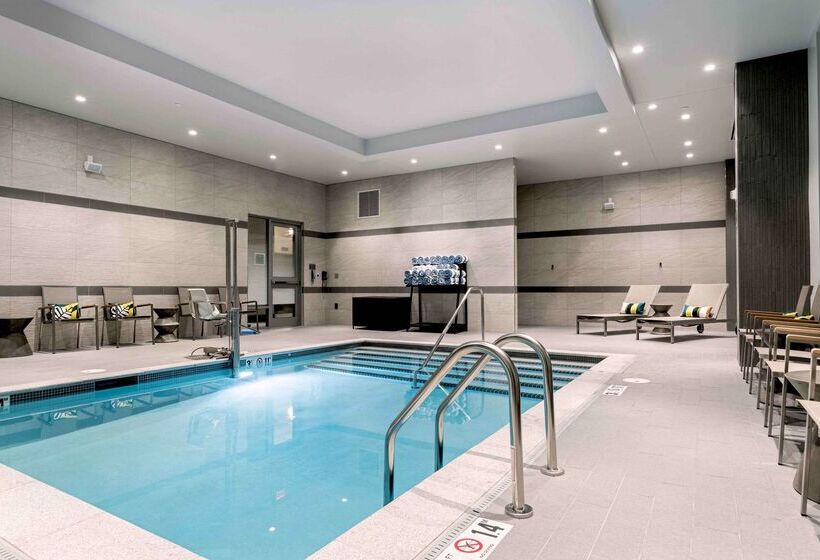 Отель Homewood Suites By Hilton Boston Logan Airport Chelsea