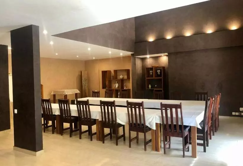 هتل Hôtel Keparanga
