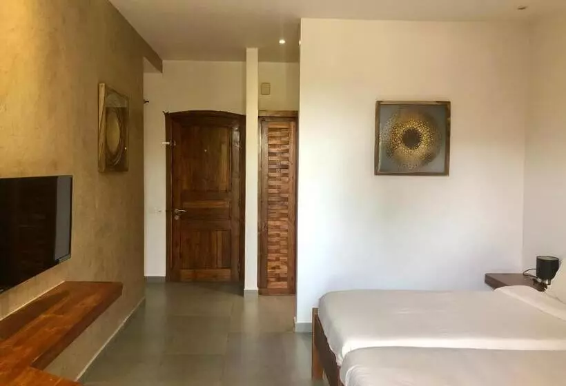 هتل Hôtel Keparanga