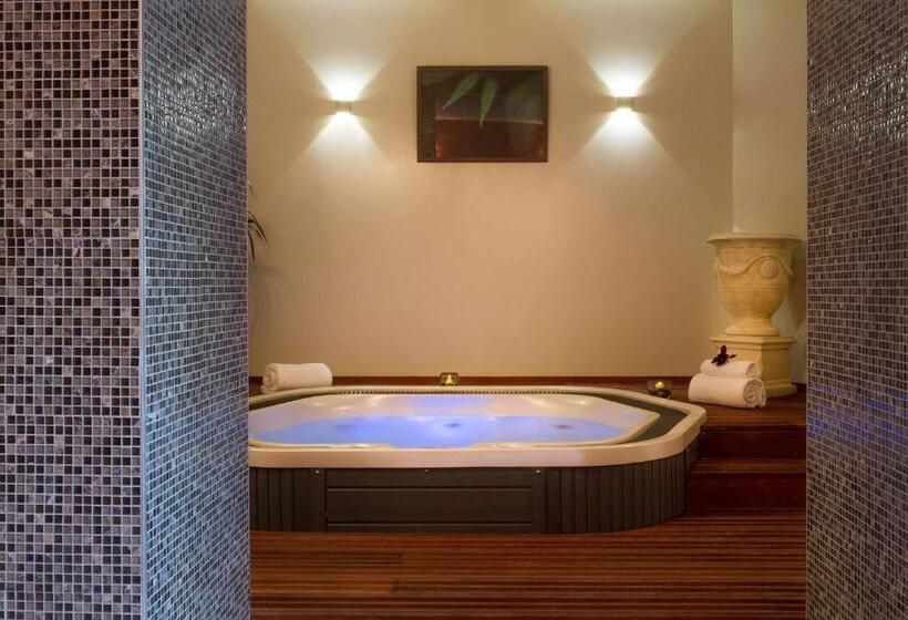 هتل Le Rive Droite & Spa