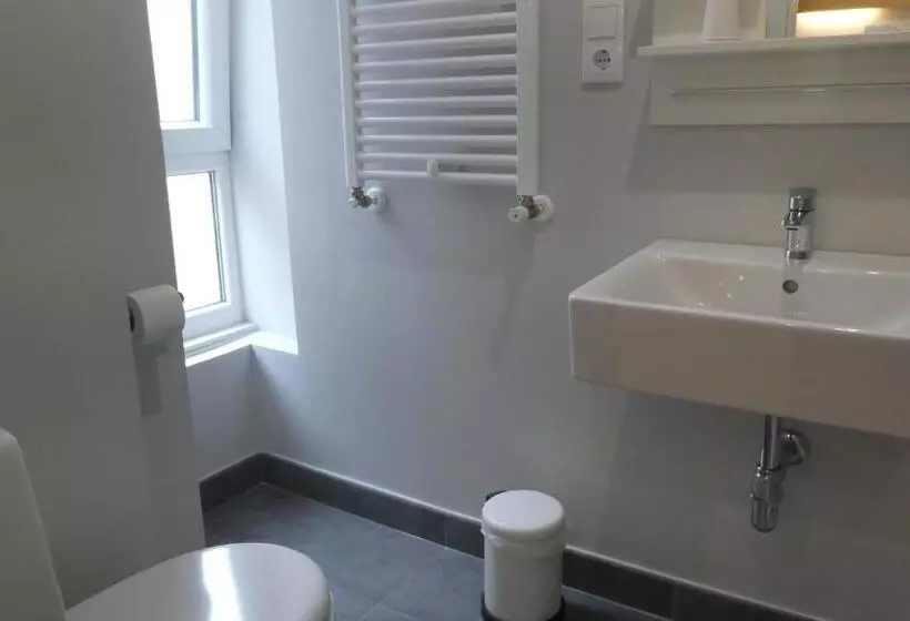 هتل Plaza Pombo B&b Hostal