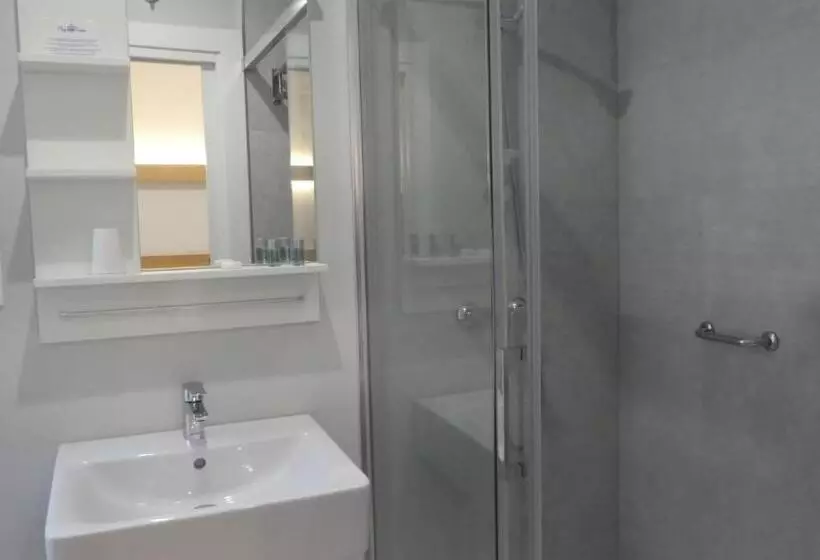 هتل Plaza Pombo B&b Hostal