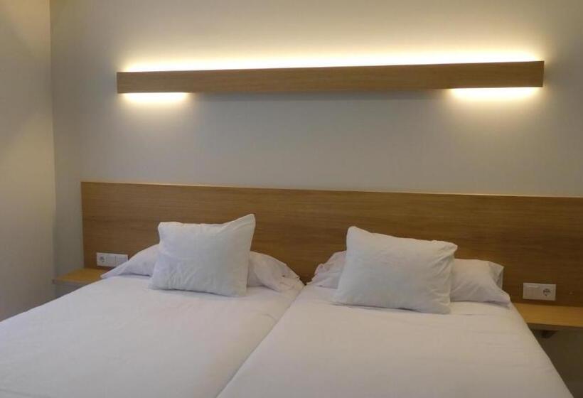 هتل Plaza Pombo B&b Hostal