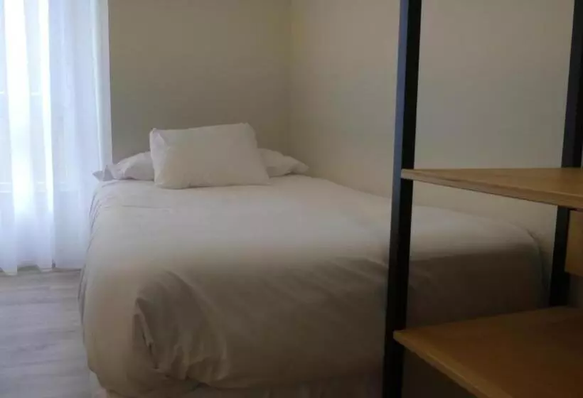 هتل Plaza Pombo B&b Hostal