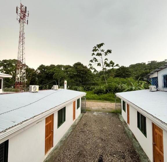 مُتل Cabinas Golfito