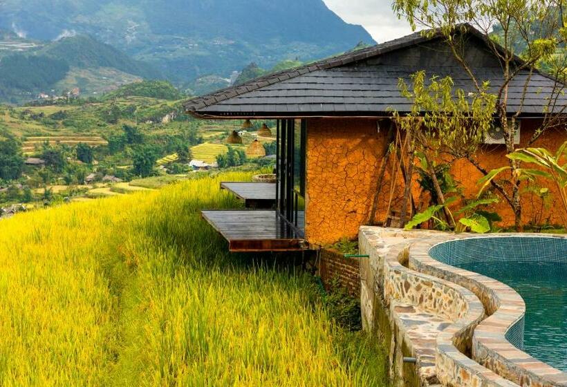 استراحتگاه Black Ship Sapa