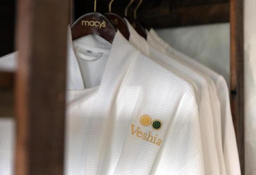 استراحتگاه Black Ship Sapa