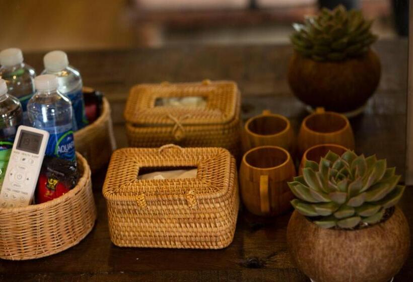 استراحتگاه Black Ship Sapa