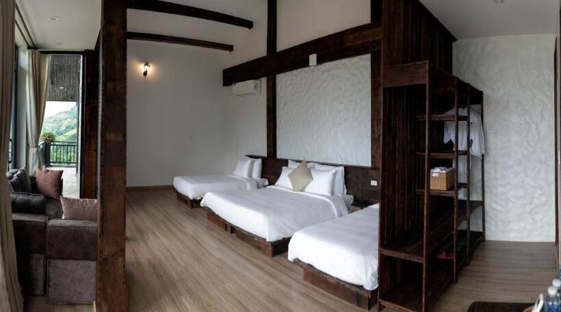 استراحتگاه Black Ship Sapa