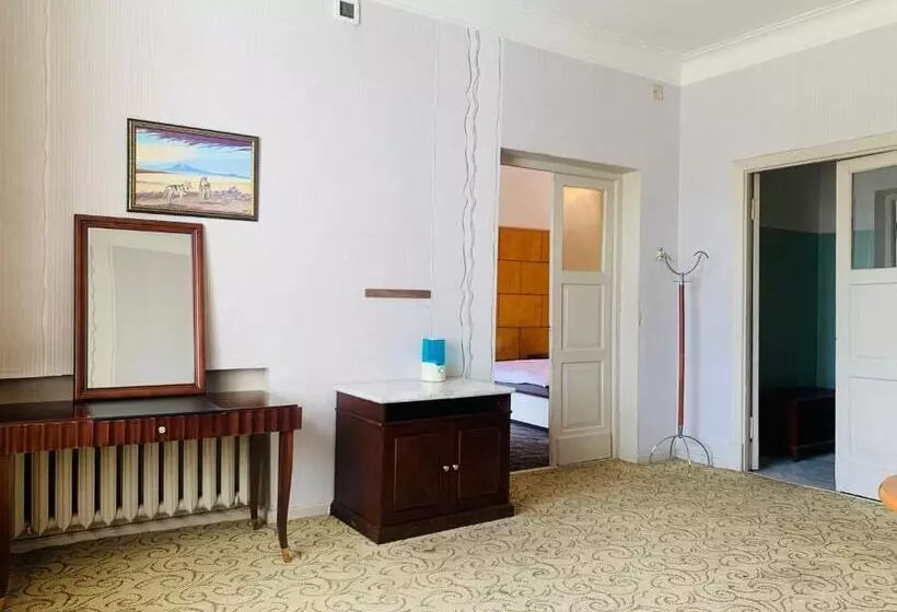 Songino Budget Resort