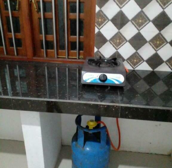 ユースホステル Minsara Villa