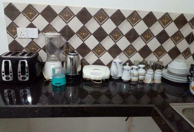 ユースホステル Minsara Villa