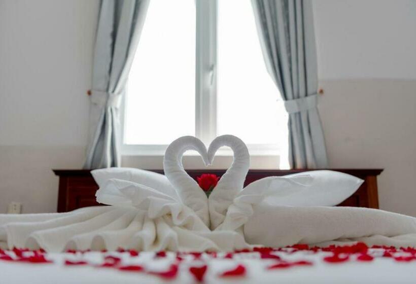 Holiday Hotel Phú Quốc