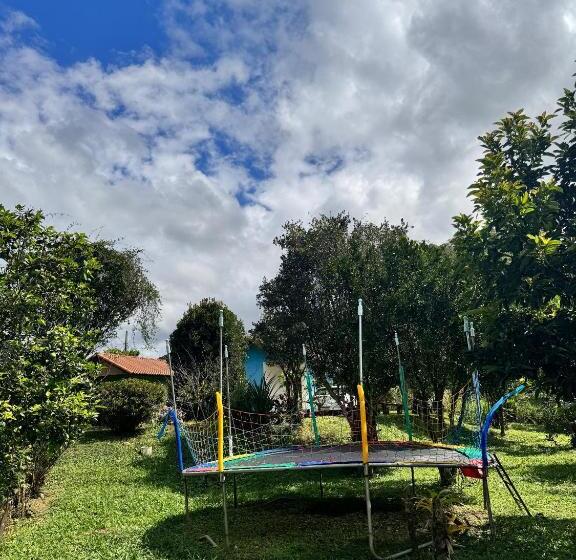 Albergue Pousada Dona Chica