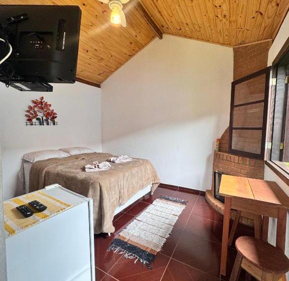 Albergue Pousada Dona Chica