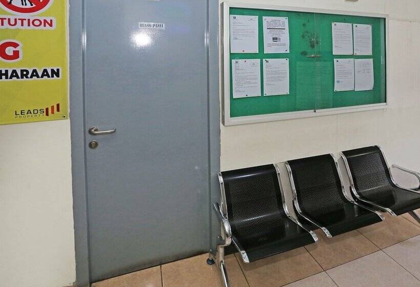 ホテル Capital O 92971 Pelangi Residence