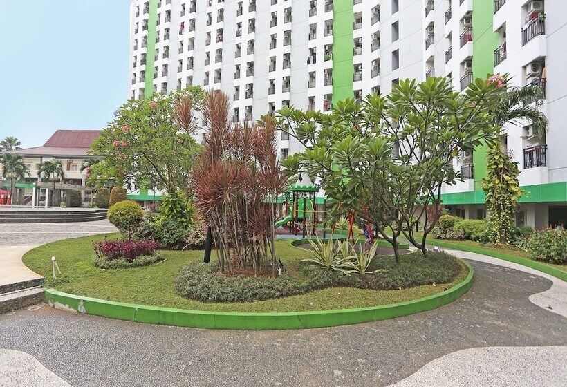 ホテル Capital O 92971 Pelangi Residence