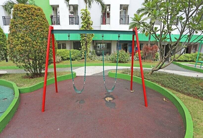 ホテル Capital O 92971 Pelangi Residence