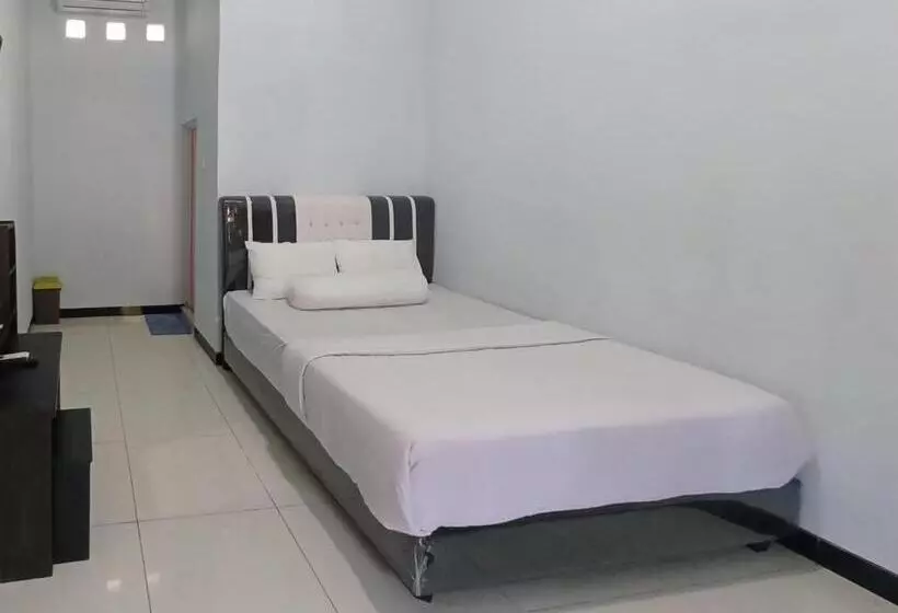 Hotelli Surya Abadi Homestay Syariah Redpartner