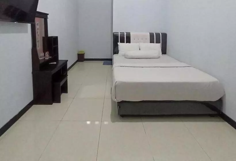 Hotelli Surya Abadi Homestay Syariah Redpartner