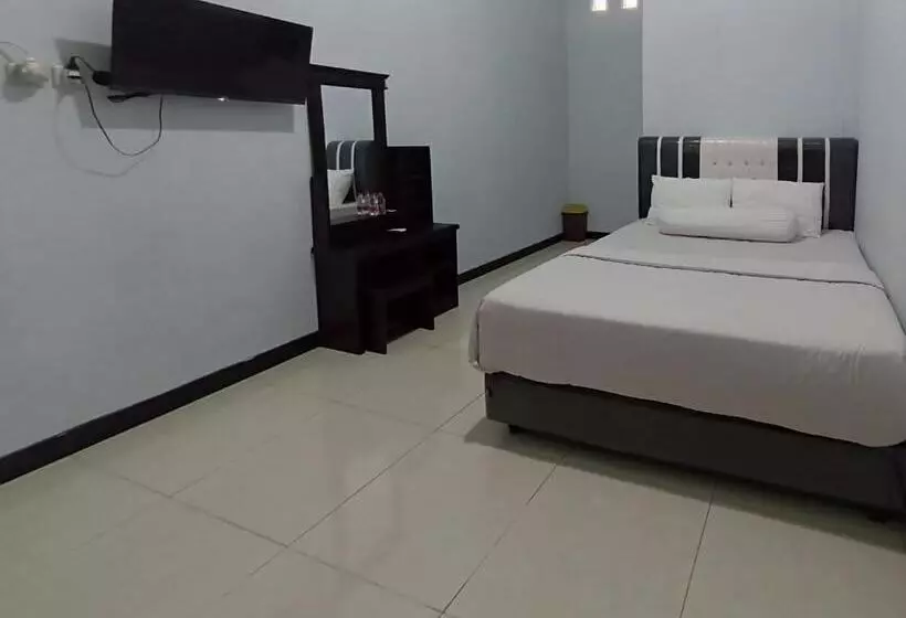 Hotelli Surya Abadi Homestay Syariah Redpartner