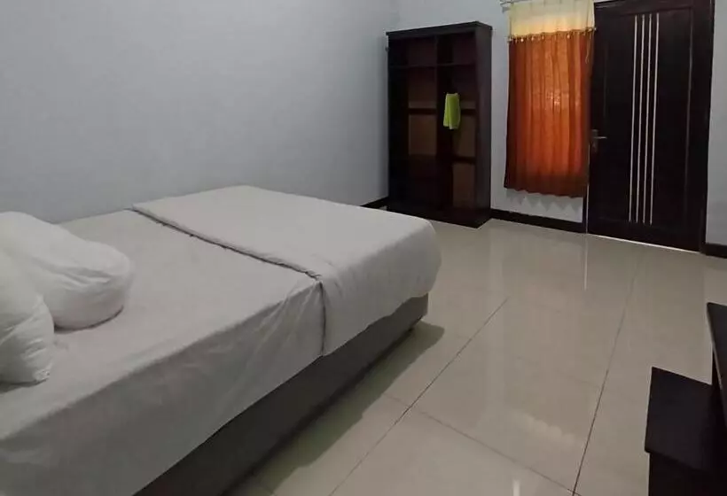 Hotelli Surya Abadi Homestay Syariah Redpartner