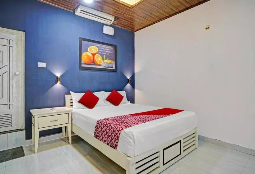 Hotelli Oyo Flagship The Coffee Club Executive Lodging