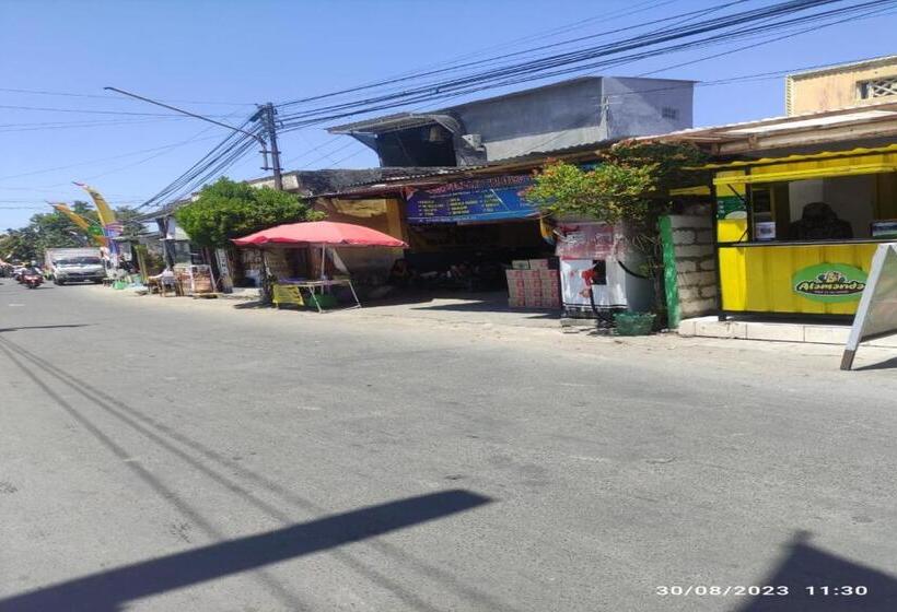 هتل Spot On 93042 Lina Homestay Syariah