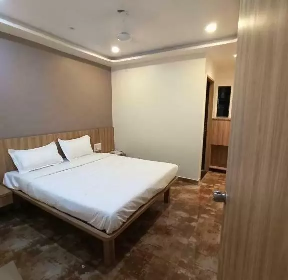 ホテル Spot On Isha Guest House