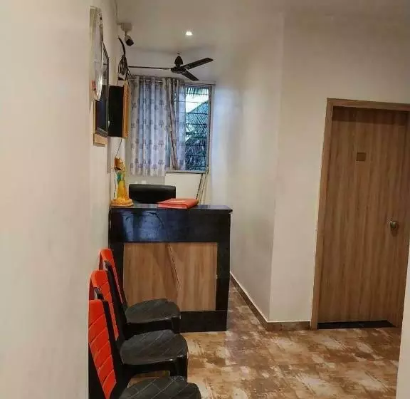 ホテル Spot On Isha Guest House