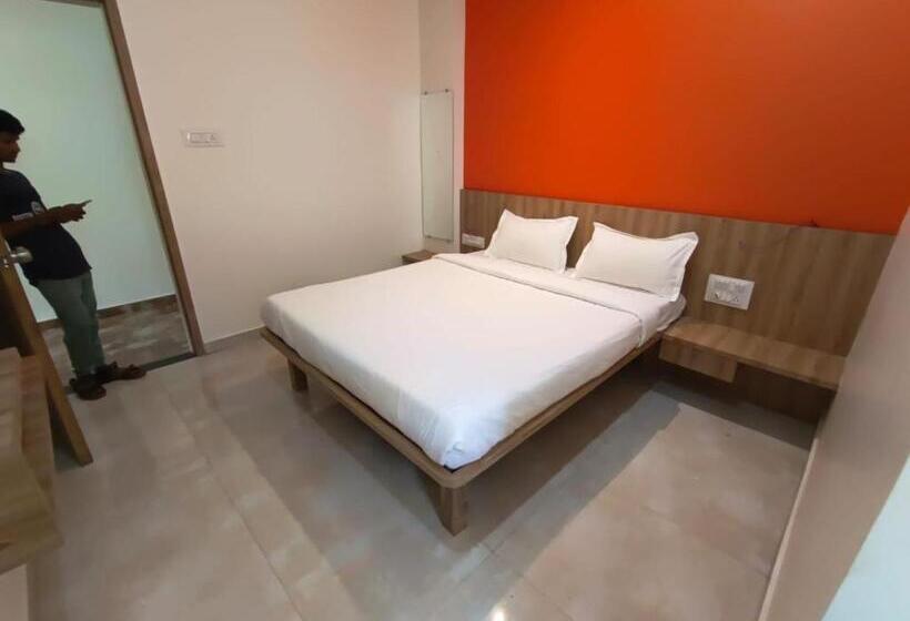 Hotell Spot On Isha Guest House