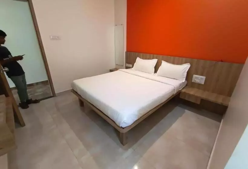 ホテル Spot On Isha Guest House
