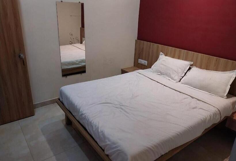 Hotell Spot On Isha Guest House