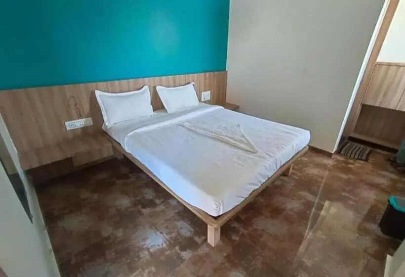 ホテル Spot On Isha Guest House